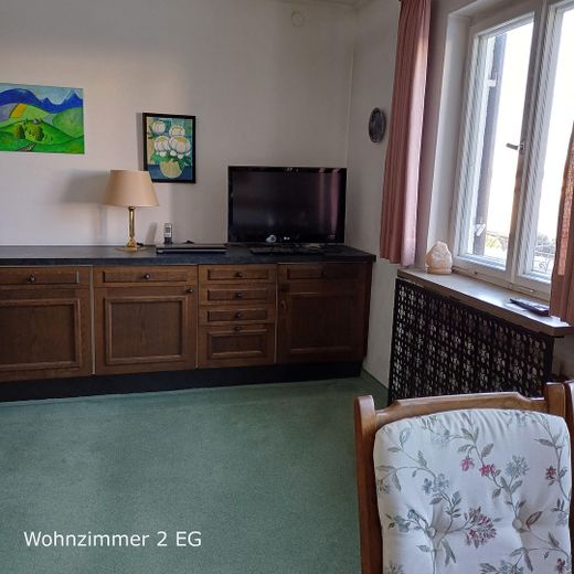 Großes Einfamilienhaus / Mehrgenerationenhaus in traumhafter Lage – Foto 3