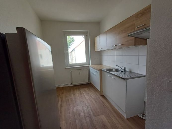 Frisch sanierte Wohnung mit neuer Einbauküche - 2. OG links – फोटो 1