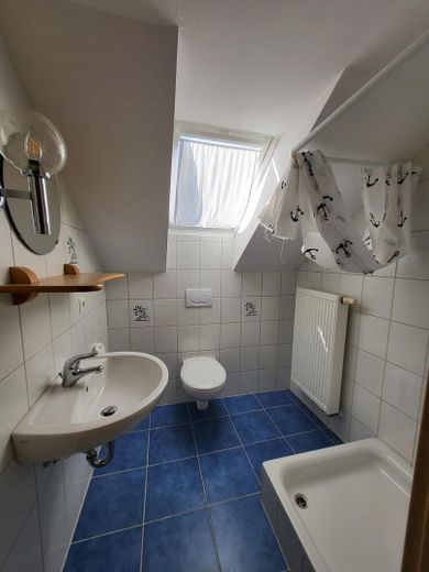 Suerte en Allgäu: elegante casa unifamiliar en ubicación tranquila con taller incluido – Bad