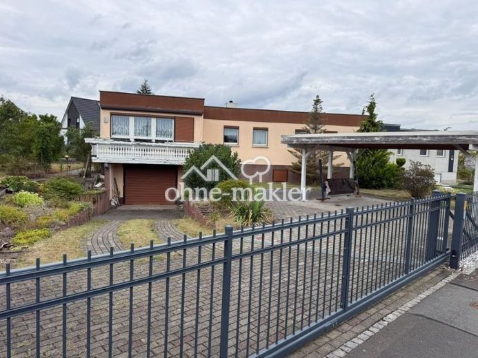 Einfamilienhaus mit 1209qm Grundstück & über 250qm Nutzfläche – Foto 1