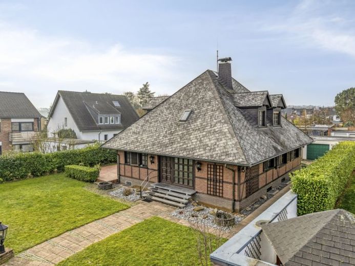 Königsdorf - großzügiges Wohnen: Haus (231 m² Wfl.) & Grundstück mit Potenzial (922 m²) in Toplage! – Foto 1
