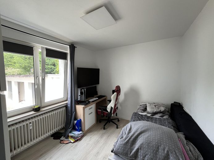 Helle 3-Zimmer-Erdgeschosswohnung mit Balkon und Garage in ruhiger Lage von Horn-Bad Meinberg – Kinderzimmer