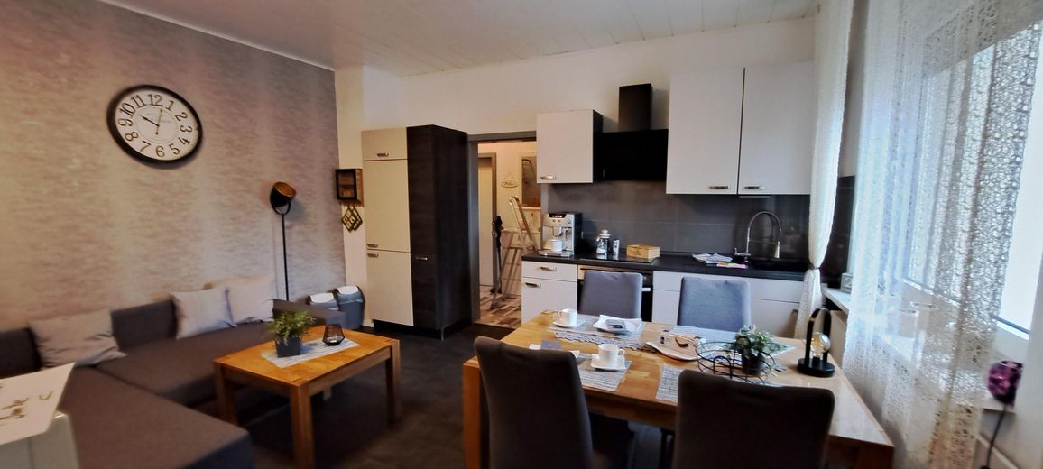 WELL-MAINTAINED ONE-TWO-FAMILY HOUSE – Foto 16