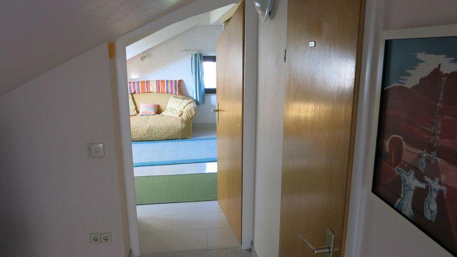 Mobilyalı. Tek odalı daire yalnızca hafta sonları evine gidenlere kiralıktır – Fotoğraf 18