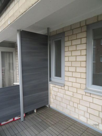 Freundliche 2,5-Zimmer-Wohnung mit Balkon – Balkon