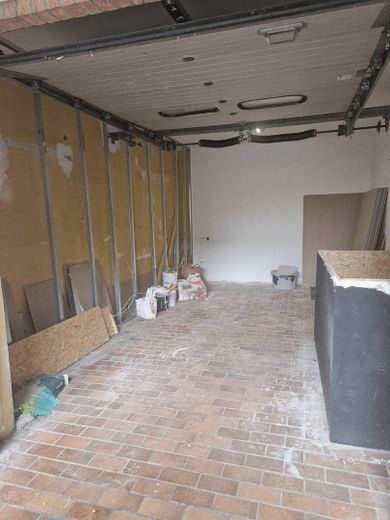 Aussenverkaufsraum / Garage