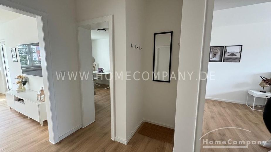 Appartamento di 3 locali, arredato, 1° piano, con balcone rivolto a sud; appartamento appena allestito e completamente ristrutturato, posto auto privato davanti alla casa. – 876b6214501ed53e1d31ab5f49ecf9b8df541dcf.jpg
