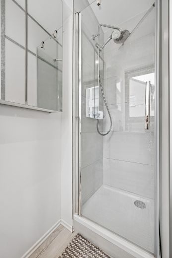 Dusche (1.Stock / Erker)