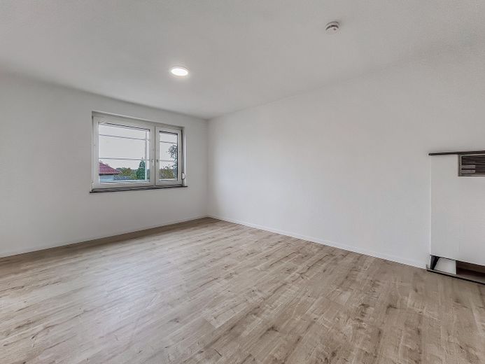 Attraktive Kapitalanlage mit Perspektive: Gepflegte 3-Zimmer-Wohnung in beliebter Lage von Biberach – Schlafzimmer 1