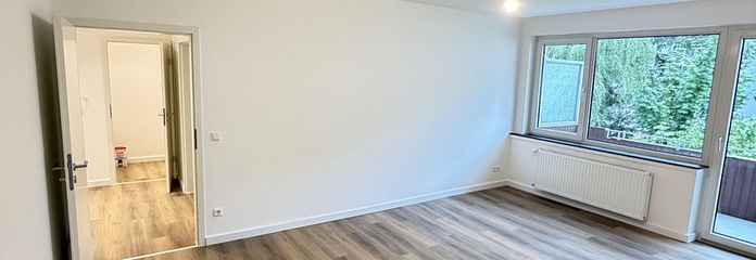 Wunderschöne 3-Zimmer-Eigentumswohnung mit Garage – Wohnzimmer