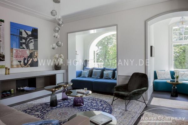 Sehr schöne Wohnung in einmaliger Villa in Westend