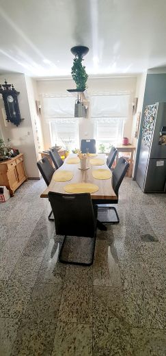 Modernes Einfamilienhaus – Essplatz EG