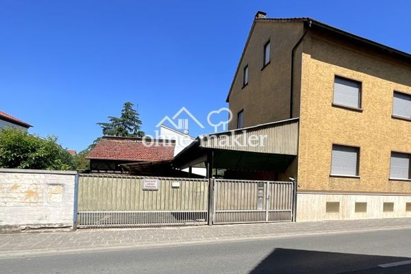 Casa indipendente in posizione centrale con ampio cortile a Mühlheim, senza agenzia immobiliare