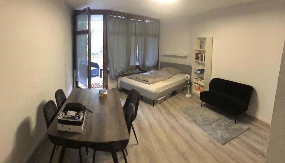 Appartement calme d’une pièce avec terrasse orientée au sud et jardin privatif à Schwabing-West – sans commission – Photo 2