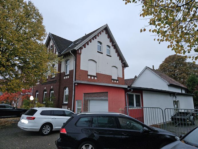 Frontansicht - seitlich