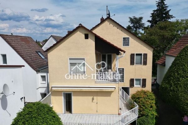 Provisionsfrei! Zweifamilienhaus, großer Sonnengarten