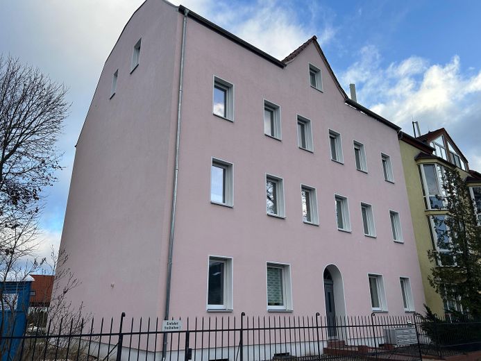 2-Zimmer-Altbauwohnung in Neubauqualität – Wohnhaus