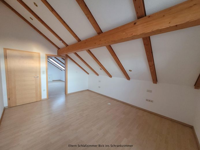 Due immobili versatili in un unico pacchetto /  È possibile anche la vendita separata! – Haus A - Elternschlafzimmer