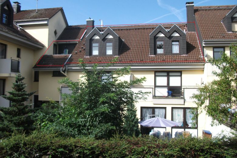 Klimatisierte mod.lichtdurchfl.DG-Whg. Pelleto+PV-Anlage,unverb.FERNSICHT+3-Fachvergl. – Wohnung vom Innenhof aus