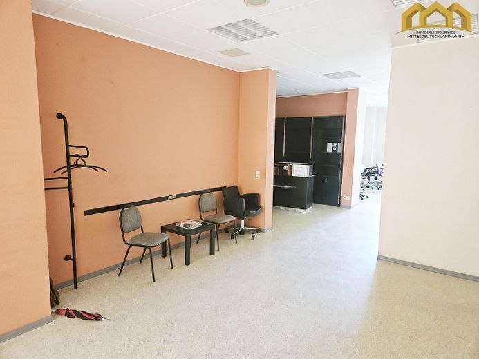 Atrakcyjna powierzchnia użytkowa w Brunnenpassage – idealna dla fryzjera, kosmetyki lub usług – Zdjęcie 4