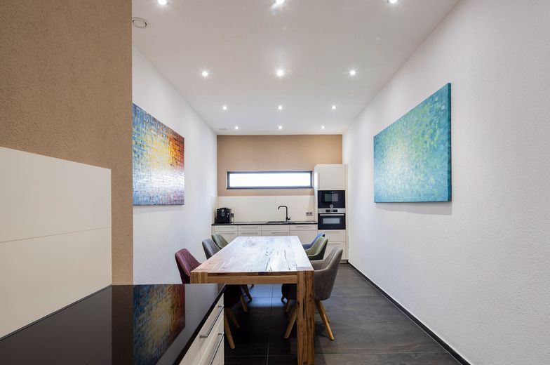 Postazioni di lavoro moderne in ambienti eleganti - Ideali per ufficio, sala trattamenti e molto altro – Kitchen Corner