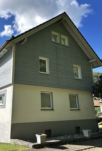 2 Häuser freistehend Ortsrandlage – Vorderes Haus
