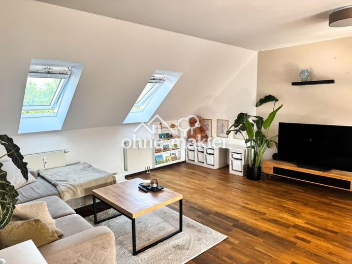 Übernahme ab sofort & provisionsfrei: Gepflegte 3-Zimmer-Wohnung mit Südwestbalkon & TG-Stellplatz – Foto 1