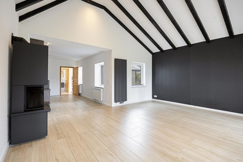 Mehr Wohngefühl als Fassade: Das Raumwunder in Bornheim—Rösberg! Ohne Käuferprovision! – Wohnzimmer