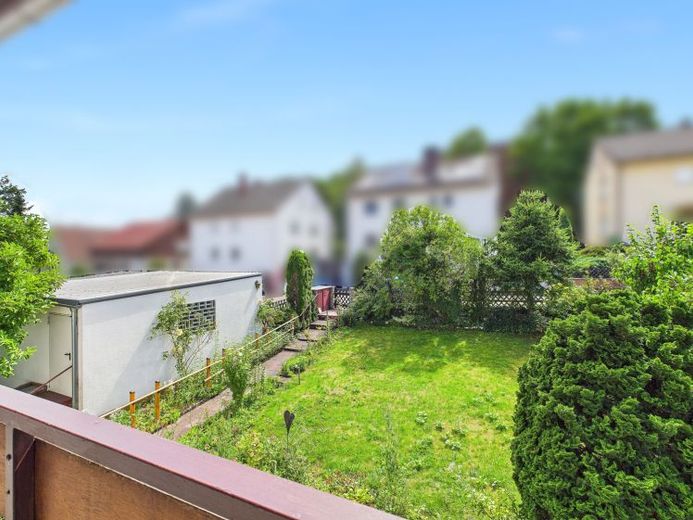**REDUCED ** 185 m² of residential bliss: sunny two-family house – Photo 1