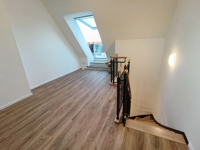 Dachgeschoß-Maisonette-Wohnung 44 qm am Tilsiter Platz in Kiel-Ellerbek – Schlafebene