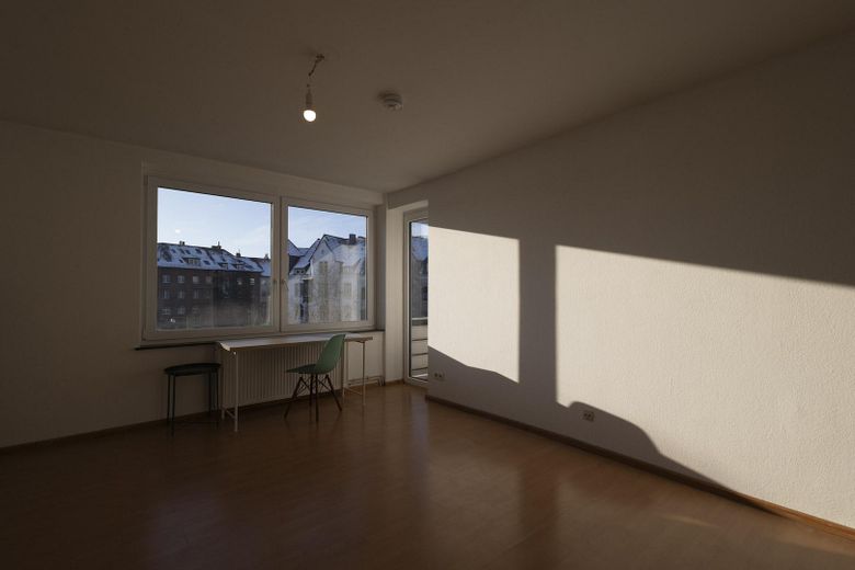 19qm Zimmer + Balkon (7,2 qm)