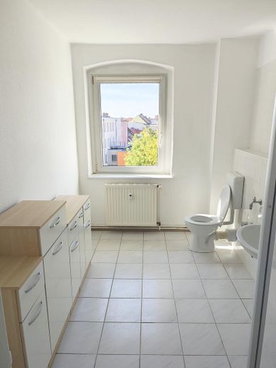 Appartement lumineux de 2 pièces au dernier étage avec grande cuisine ouverte à Fürstenwalde/Spree – Photo 6