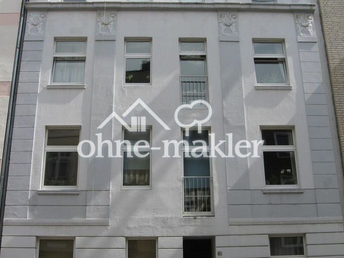 شقة علوية خالية من السكن في Düsseldorf/ Bilk مع إطلالة على برج التلفزيون – Foto 1