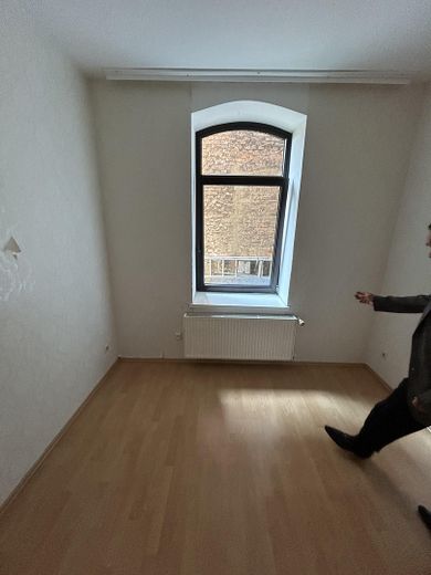 Charmante 5 Zimmer Altbauwohnung im Hochparterre mit Gartenzugang – Ihr Projekt mit Potenzial – Foto 6