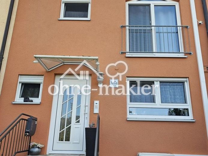 Exklusives Reihenmittelhaus mit Pool und Klimaanlage – Foto 1