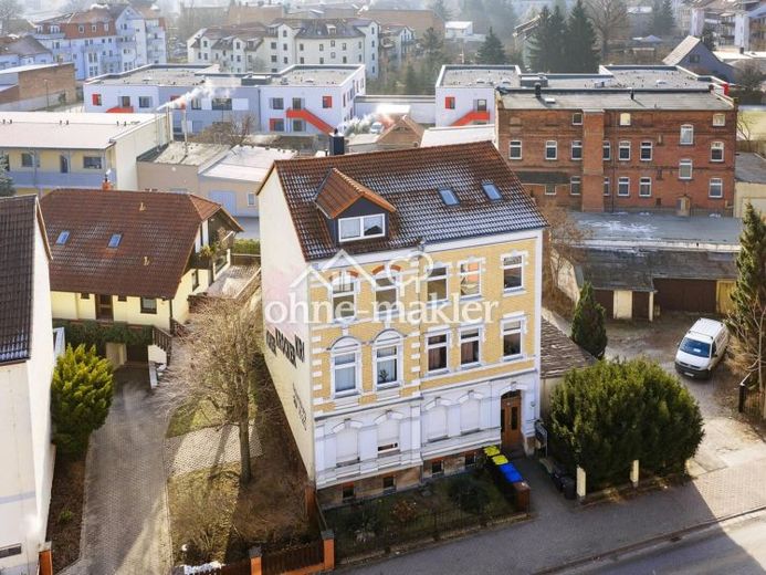 Casa plurifamiliare senza provvigione in posizione centrale a Naumburg – Foto 1