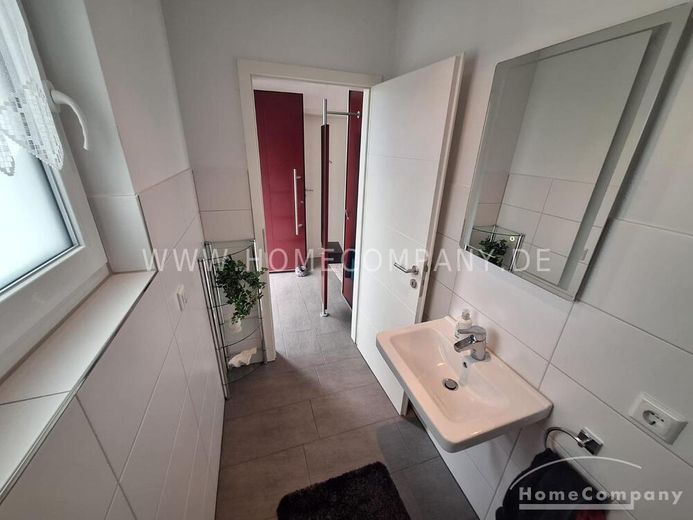 Kelsterbach 8072708 - Maison mitoyenne d’extrémité meublée dans un quartier résidentiel calme – 2d43a46ddeb59660a988bf868fb38c6c3274fb7d.jpg