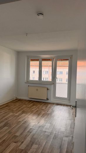 220 € | 59 qm | 3 ZKB Balkon | Günstige Fernwärme – Foto 7