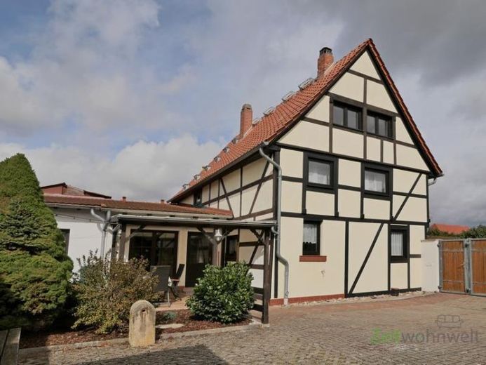 (EF0985_M) Gotha: Nesse-Apfelstädt, möbliertes Wohnhaus mit Garten nahe Arnstadt, Gäste-WC – फोटो 1