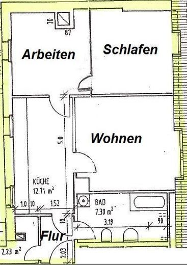 Einbauküche! Günstige DG 3-Zimmer mit Laminat und Wanne in guter Lage! – c44.009_z