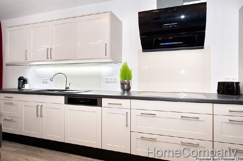 Comfort of the highest level! Generously proportioned apartment with all extras, in central location in Düsseldorf, next to the Hanielpark – d56e53c49665e63878c3af06829d397752c9e9cc.jpg