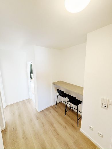 Helles WG Zimmer (saniert / vollmöbliert) – Eingangsbereich