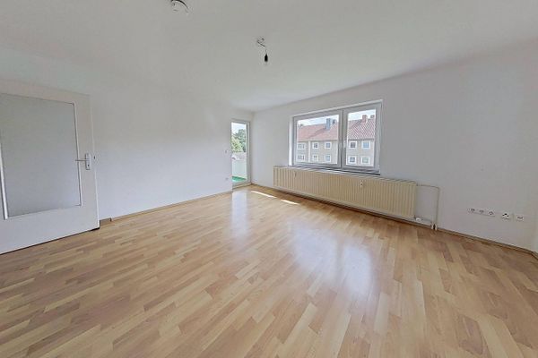 Reinkommen und Wohlfühlen: 3-Zimmer-Wohnung mit neuem Badezimmer und Balkon
