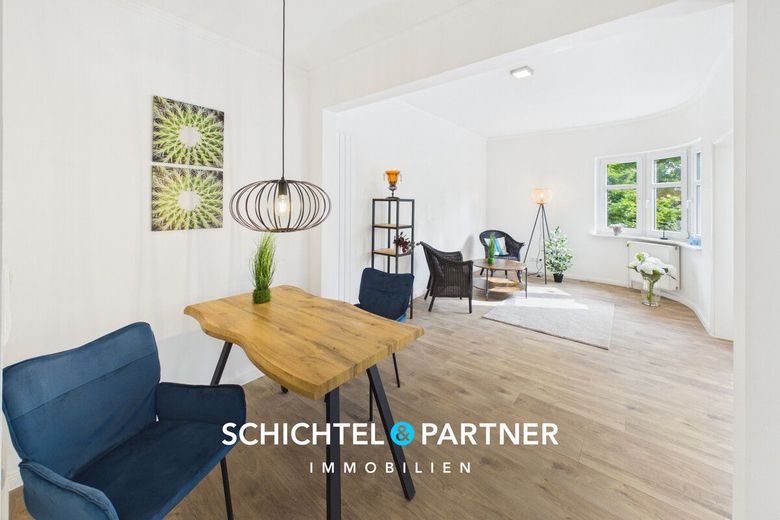 Hastedt | 2-Zimmer-Wohnung mit moderner Ausstattung und kleinem Balkon – S&amp;P |  Essbereich
