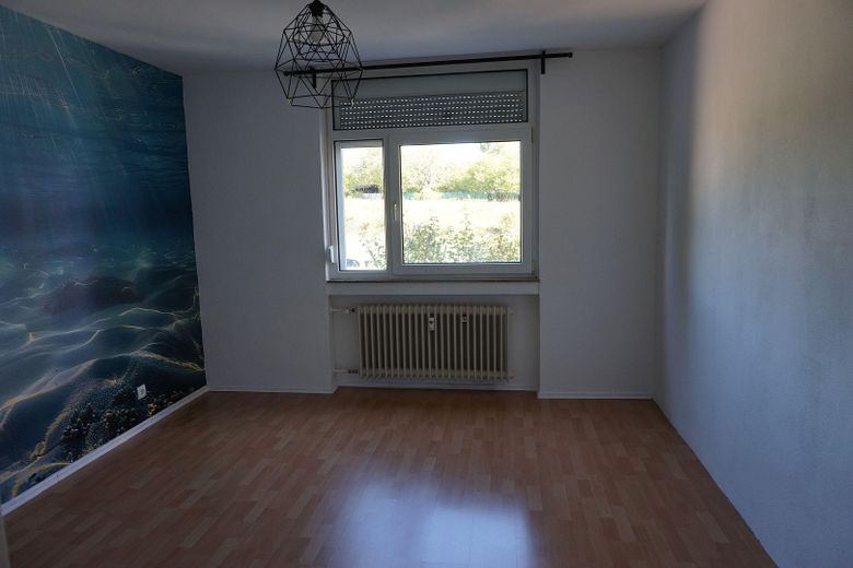 Świetna lokalizacja: 2-pokojowe mieszkanie z pięknym balkonem – Schlafzimmer