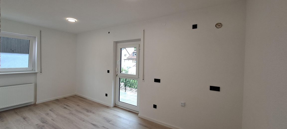 Świeżo wyremontowane/odnowione 3-pokojowe mieszkanie w Gaggenau-Ottenau – Küche Ansicht 1