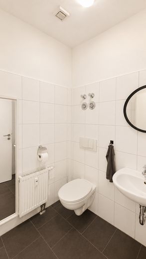 Büro im Altbau, Dürer Straße, Übernahme Konferenztechnik, Server und Telefonanlage möglich – Foto 10
