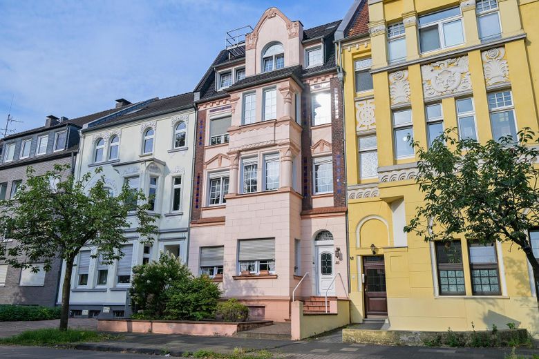 Straßenansicht
