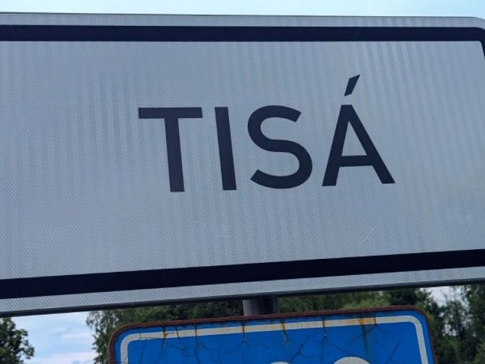 Grundstück in Tisá in Tschechien – Foto 1