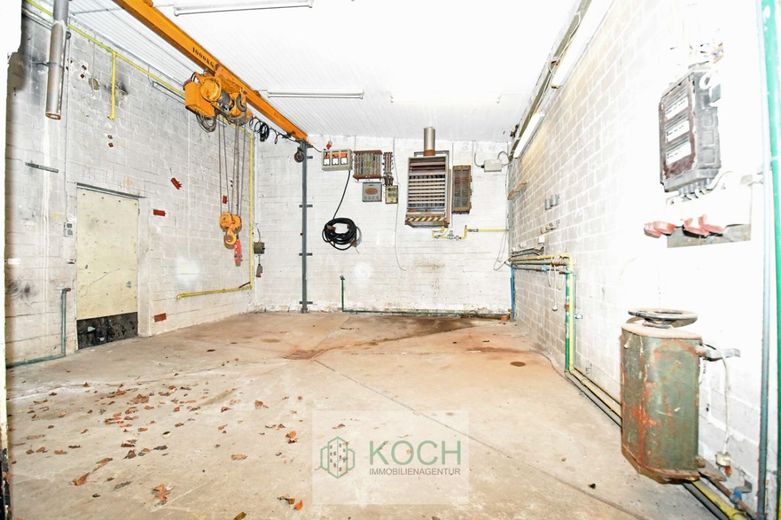 Gewerbefläche (Werkstatt/Büro/Lager) in zentraler Lage (Elbinger Platz) – Raum-im-Lagerbereich